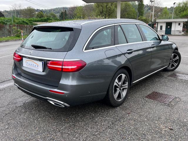 MERCEDES-BENZ E 220 Premium E 200 D