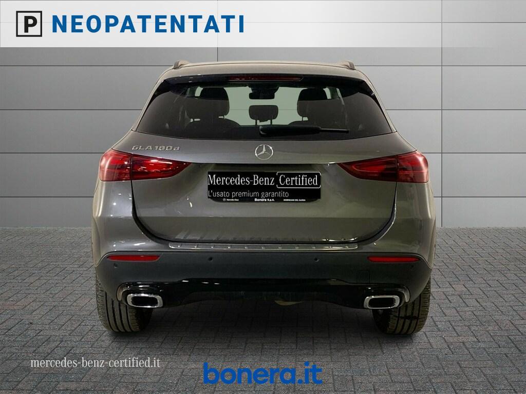 Mercedes GLA 180 180 D Progressive Advanced Plus 8G-DCT