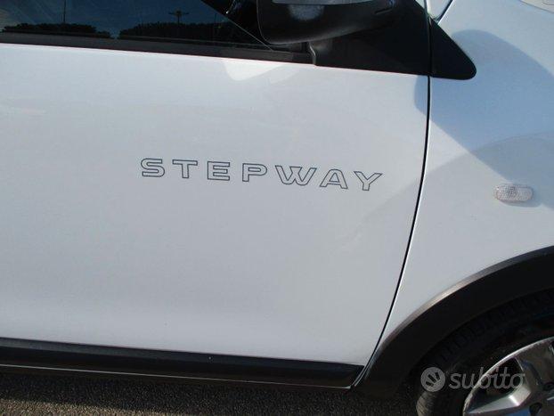 Dacia Lodgy STEPWAY 1.5 DCI 115CV E6D 7 POSTI NAVI