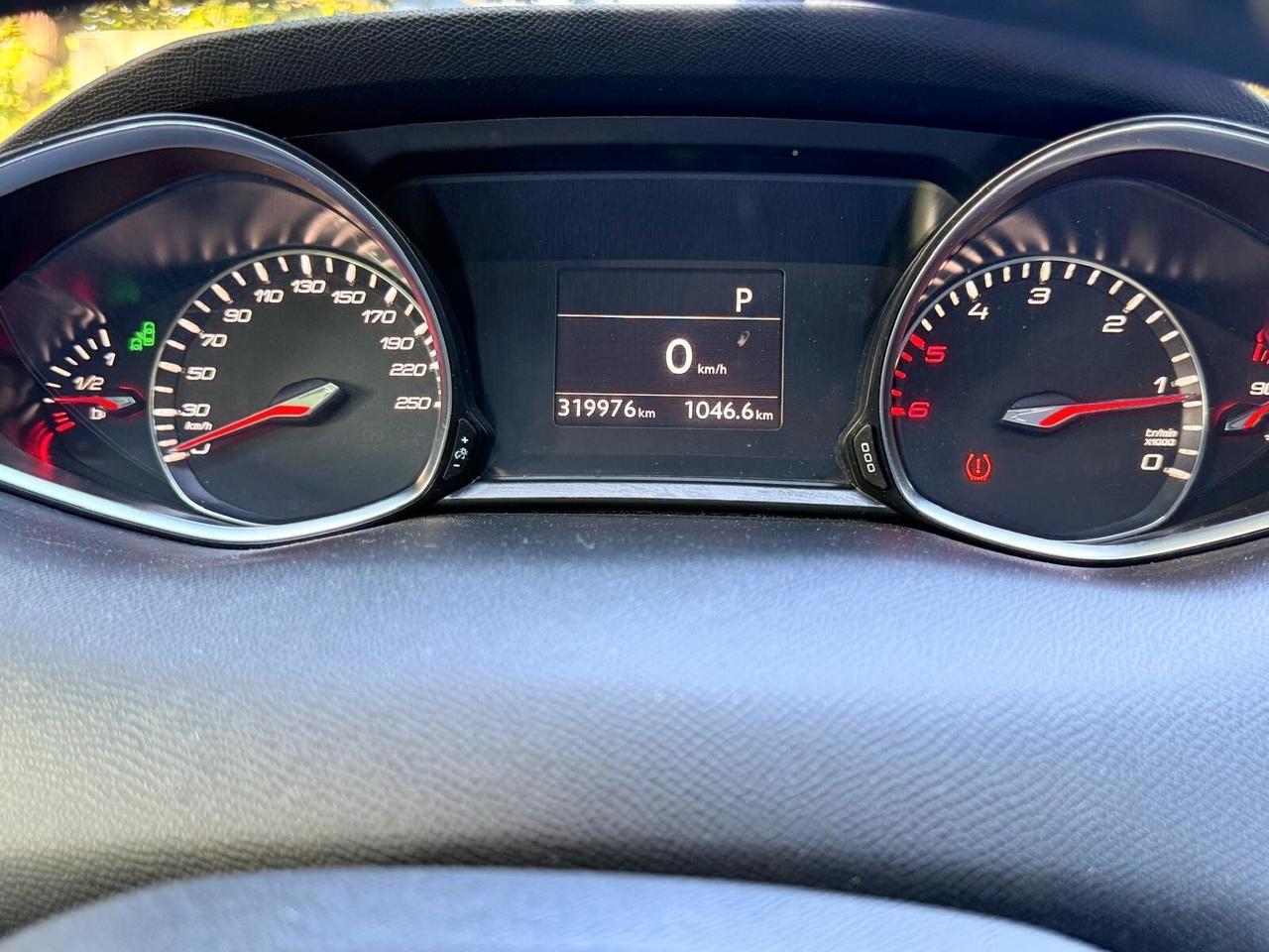 Peugeot 308 BlueHDi 120 S&S EAT6 SW GT Line