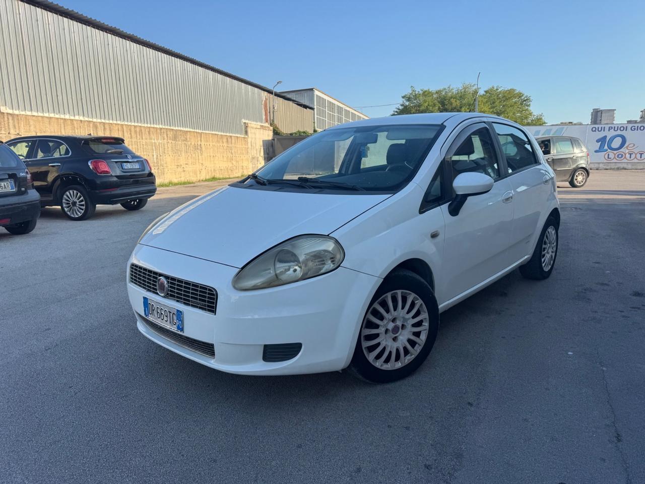 Fiat Grande Punto 1.3 MJT 75 CV 5 porte Dynamic