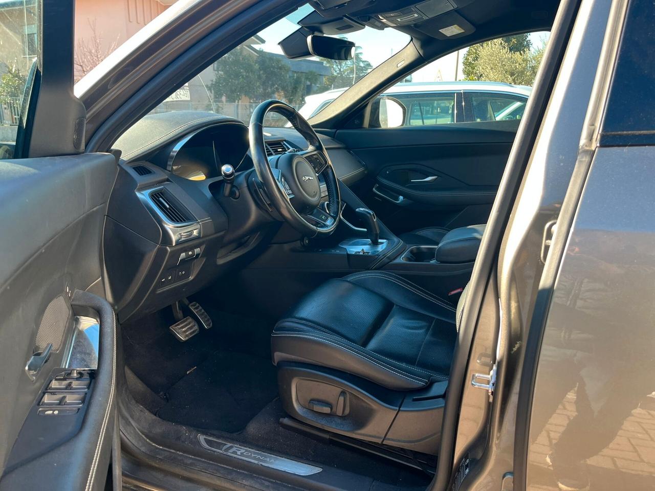 Jaguar E-Pace 2.0D 150 CV AWD R-Dynamic