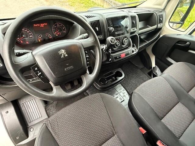 Peugeot Boxer 2.2 Hdi 140cv allestito store van