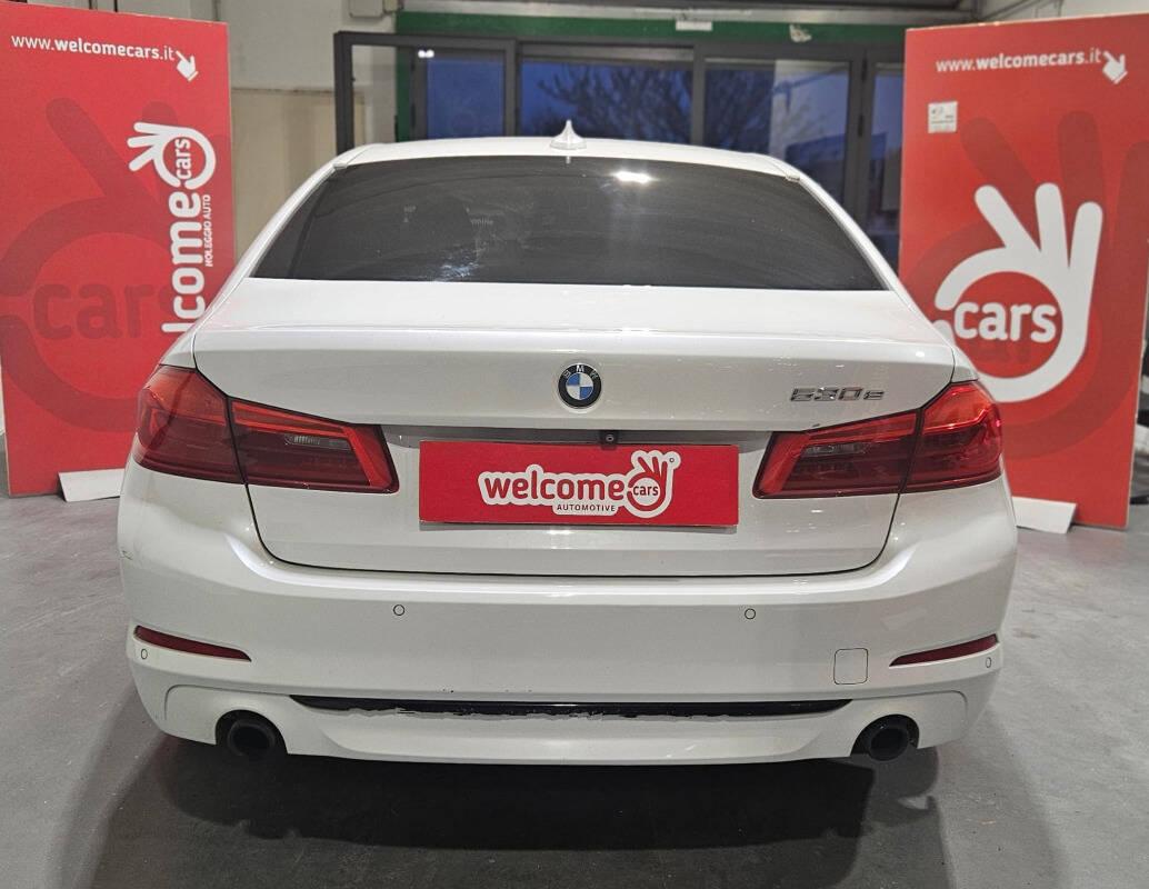 BMW Serie 5 Berlina 530e Luxury auto
