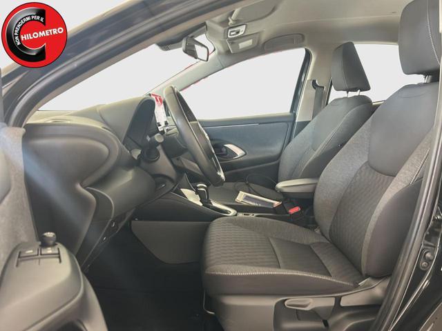 TOYOTA Yaris 1.5 Hybrid 5 porte Business