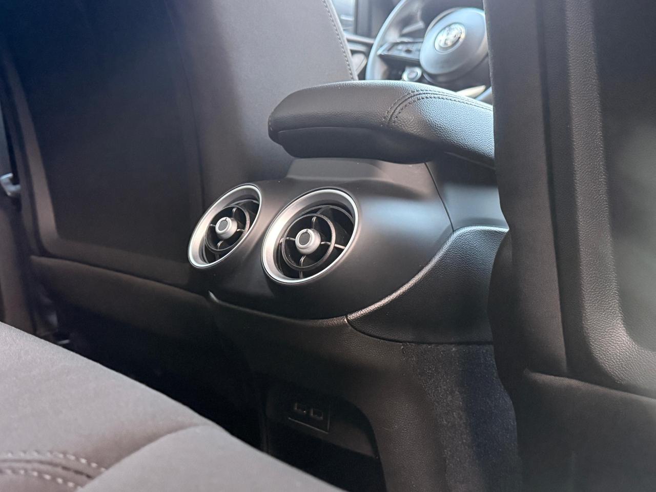 Alfa Romeo Stelvio 2.2 Turbodiesel 160 CV AT8 RWD Super Business