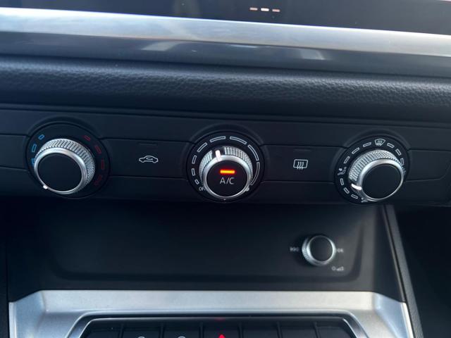 AUDI Q3 35 TDI S tronic Business