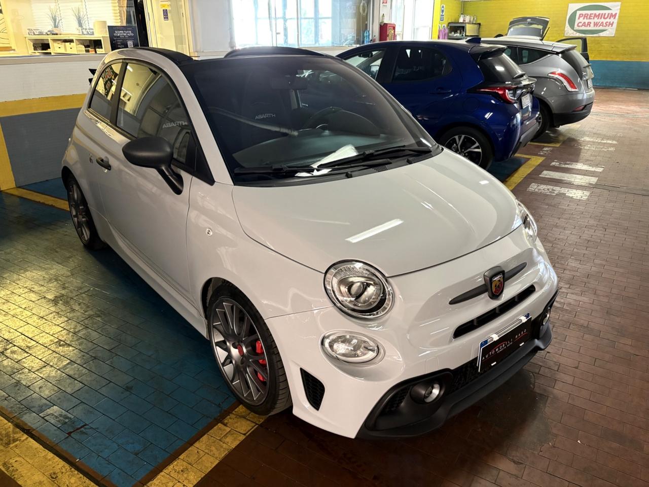 Abarth 595 C 1.4 Turbo T-Jet 180 CV Competizione