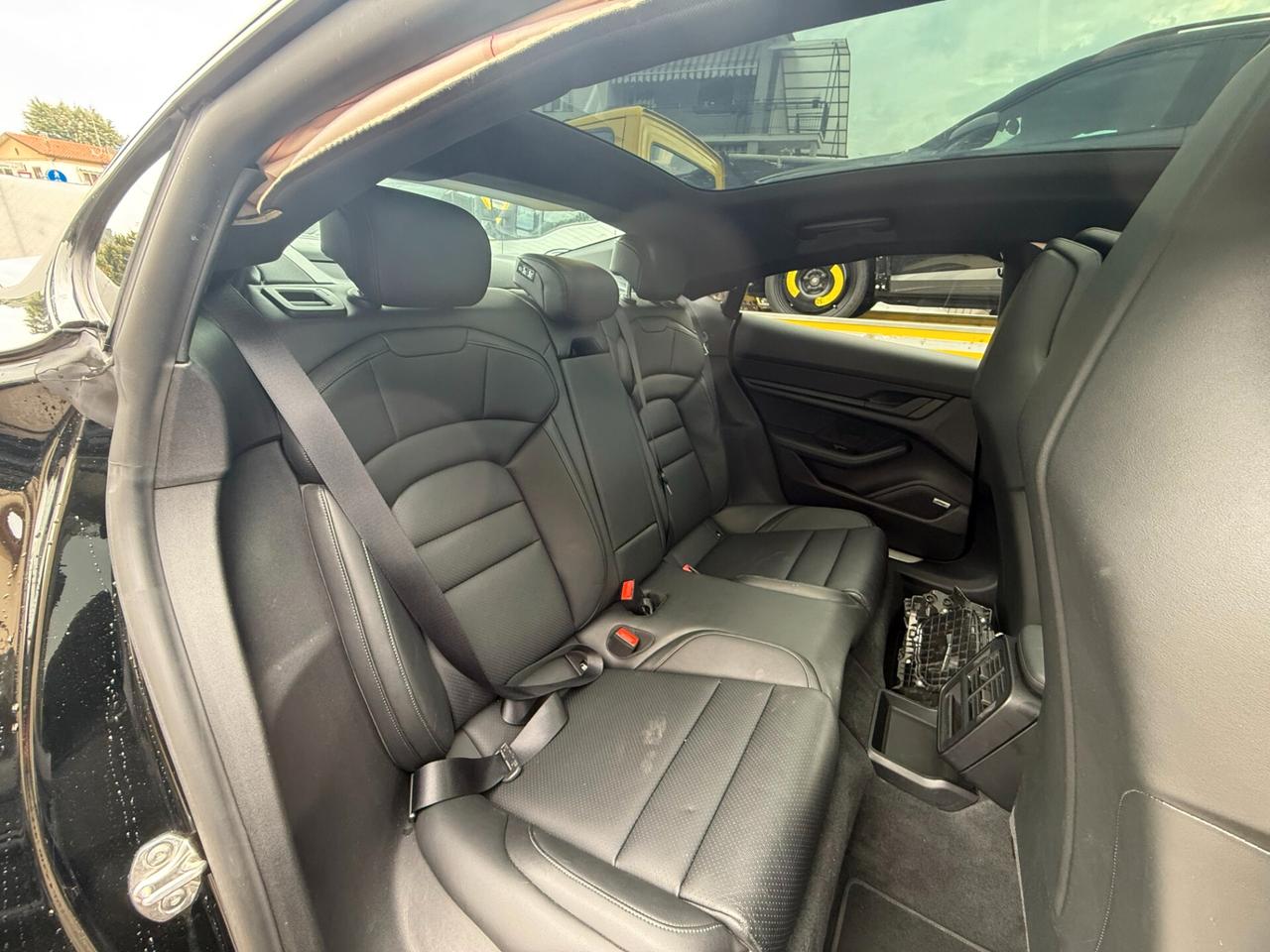 Porsche Taycan 4S Performance 489 CV ! INCIDENTATA NO START