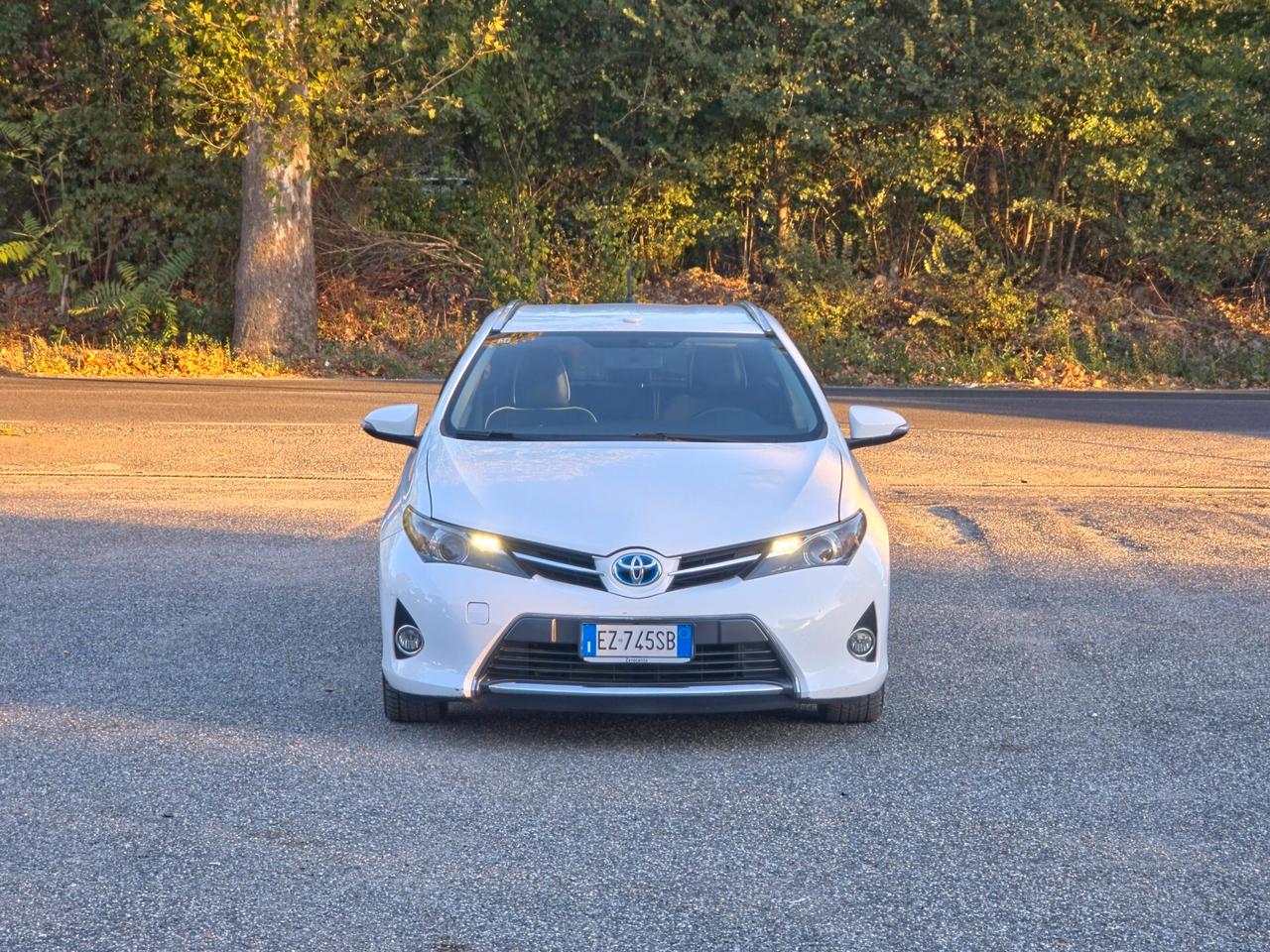 Toyota Auris Touring Sports 1.8 Hybrid Lounge E5B Automatico NEO 2015