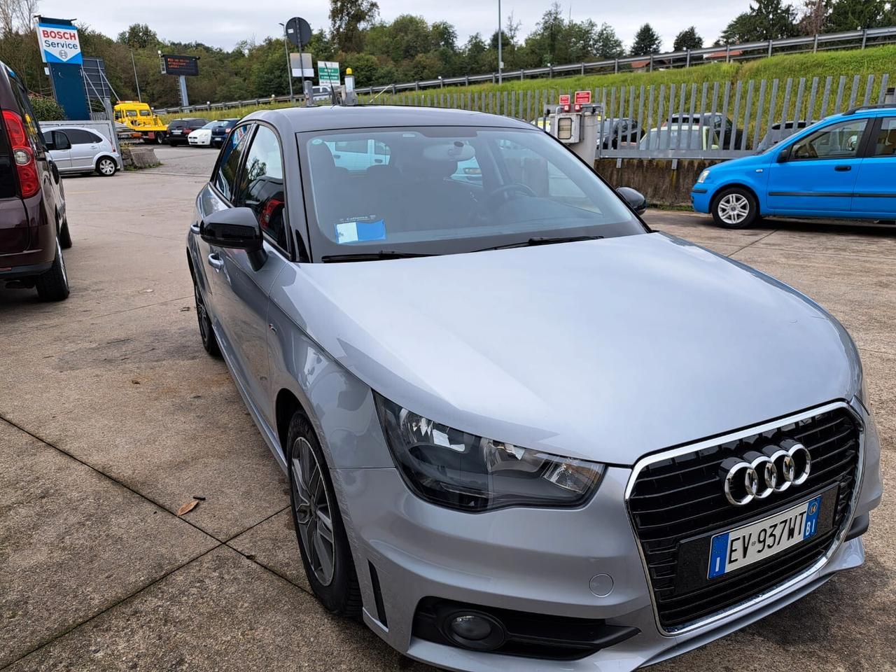 Audi A1 SPB 1.6 TDI S tronic line -DOPPI CERCHI