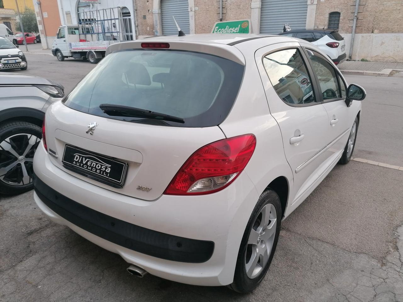 Peugeot 207 1.6 8V HDi 93CV 5p. Allure