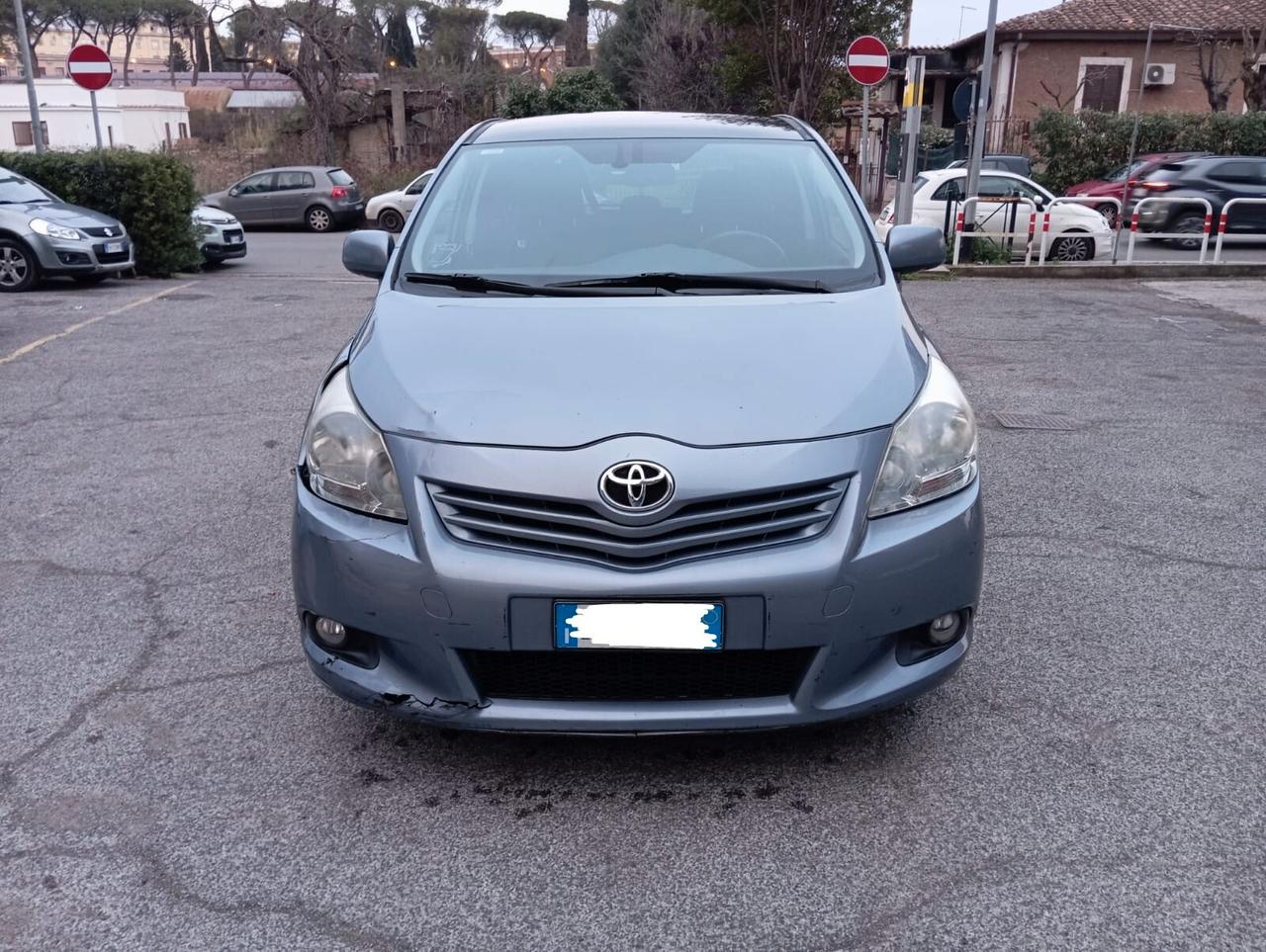 Toyota Verso 2.0 D Sol 7 posti