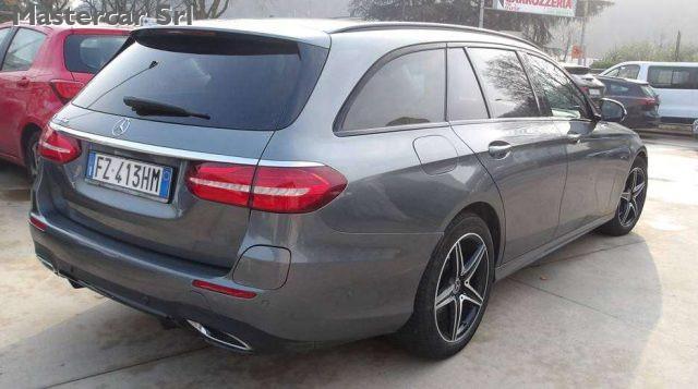 MERCEDES-BENZ E 300 Classe E SW de eq-power Premium auto - FZ413HM