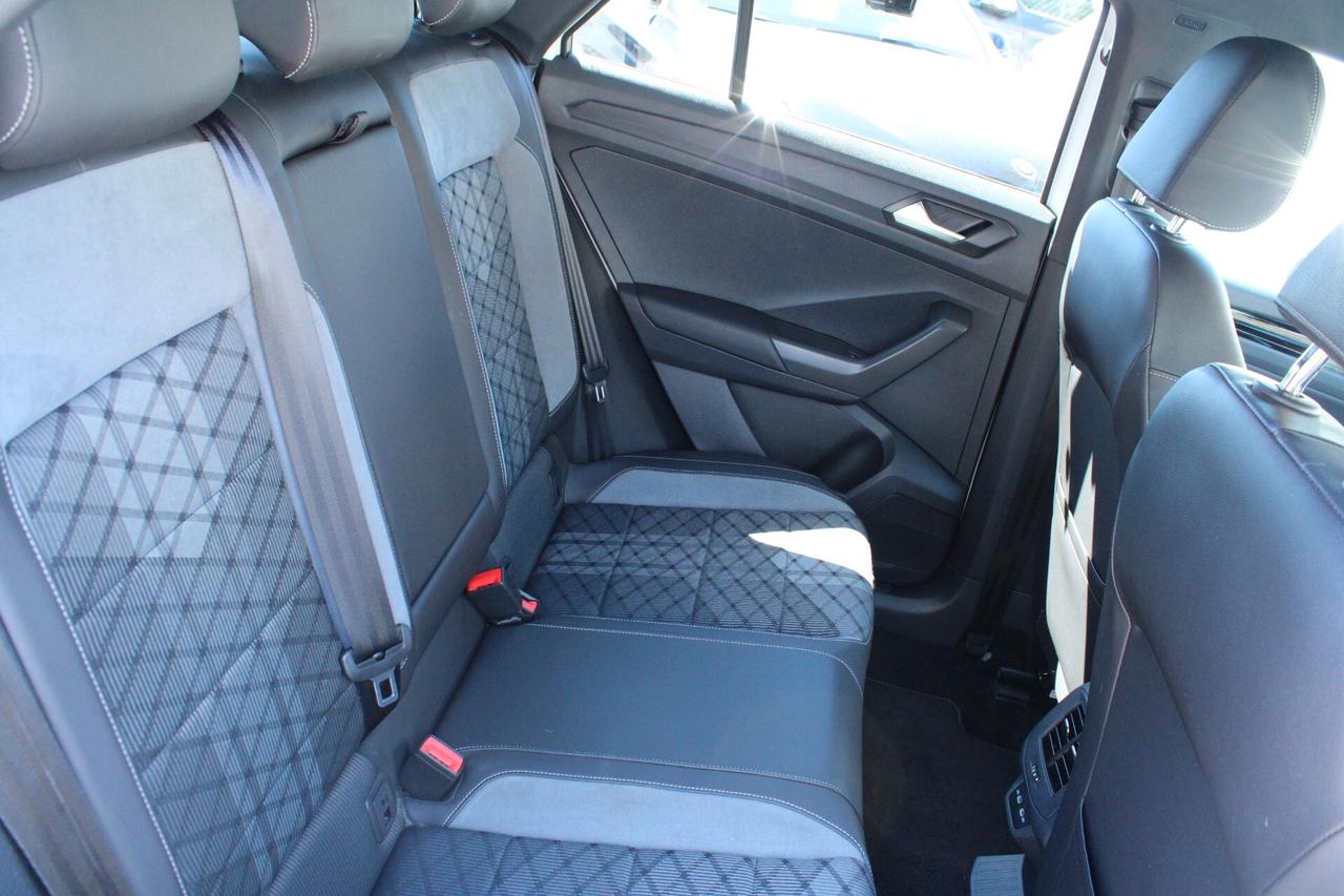 Volkswagen T-Roc 2.0 TDI SCR R-Line PLUS