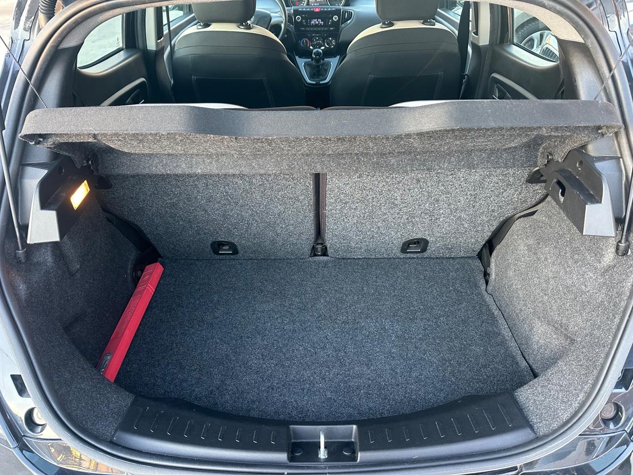 Lancia YPSILON 0.9 METANO ELEFANTINO 2015