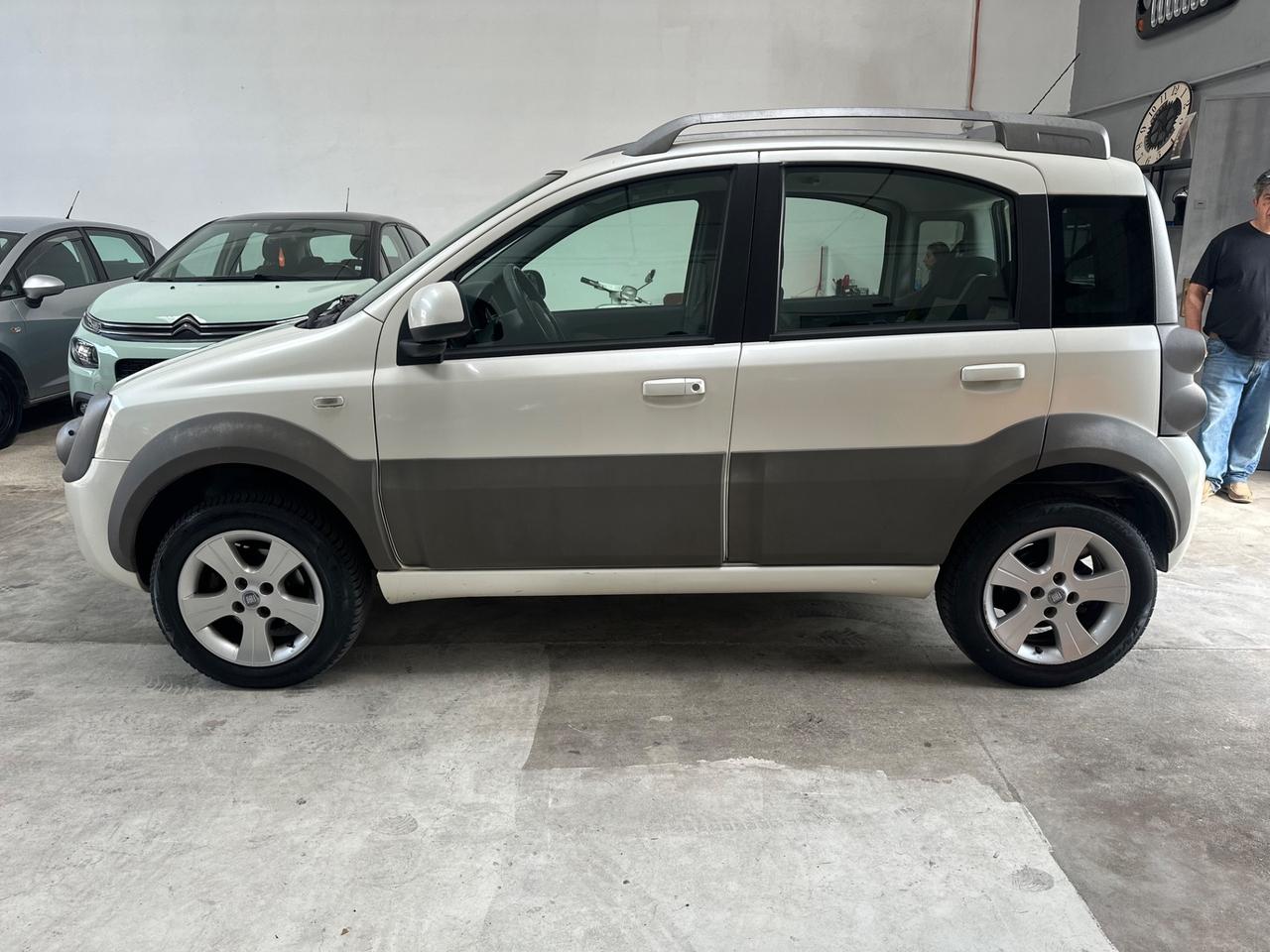 Fiat Panda 1.3 MJT 16V 4x4 Cross