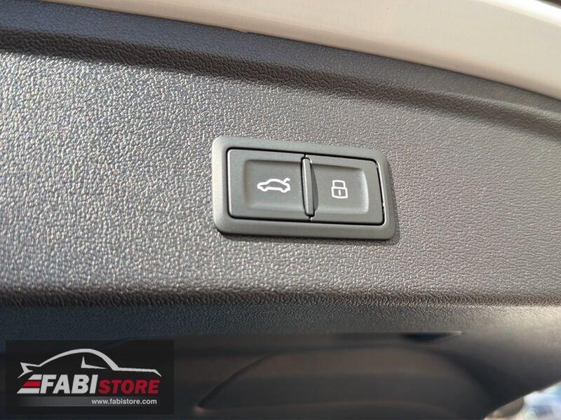 Audi A3 Sportback 35 TFSI 150 Cv Mhev S- Tronic S- Line Interno ed Esterno