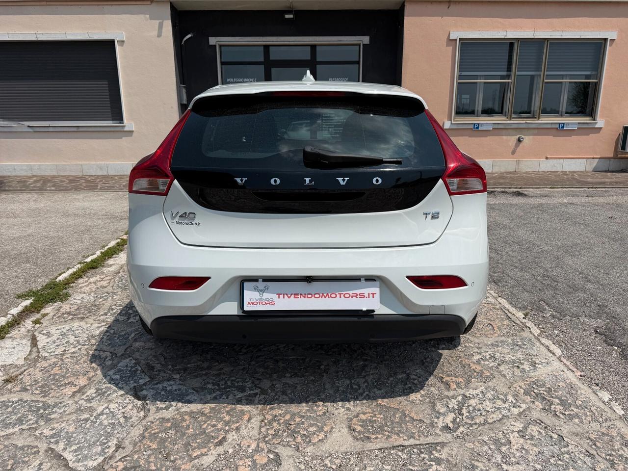 Volvo V40 T2 Momentum