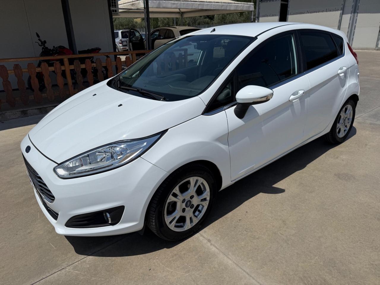Ford Fiesta 1.5 TDCi 75CV 5 porte Titanium