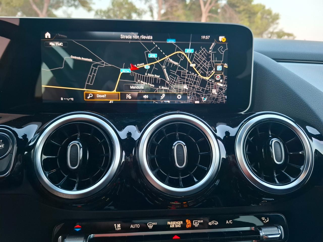 Mercedes B 180 d 115cv AUTOM. *NAVY-VIRTUAL- LED*