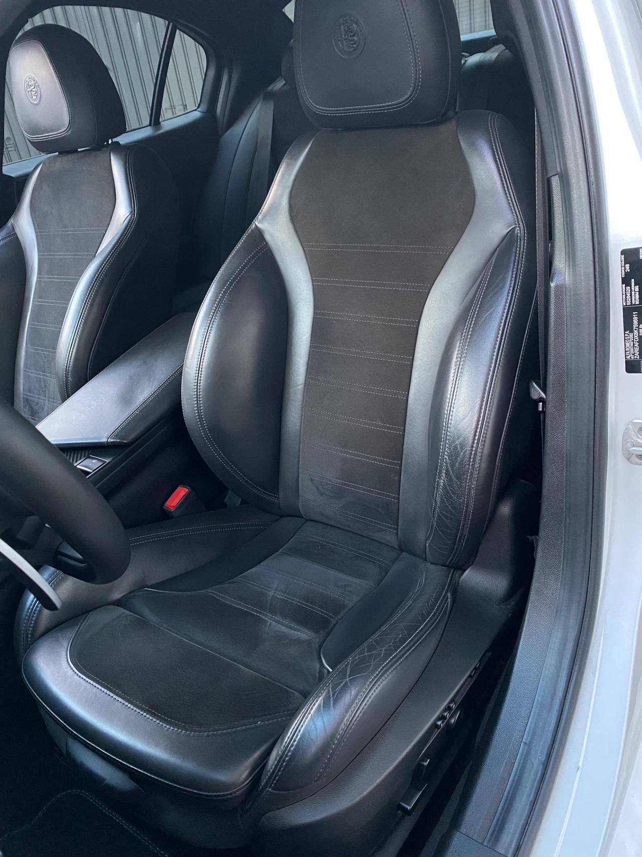 Alfa Romeo Giulia 2.2 210cv AT8 Q4/AWD Veloce Ti