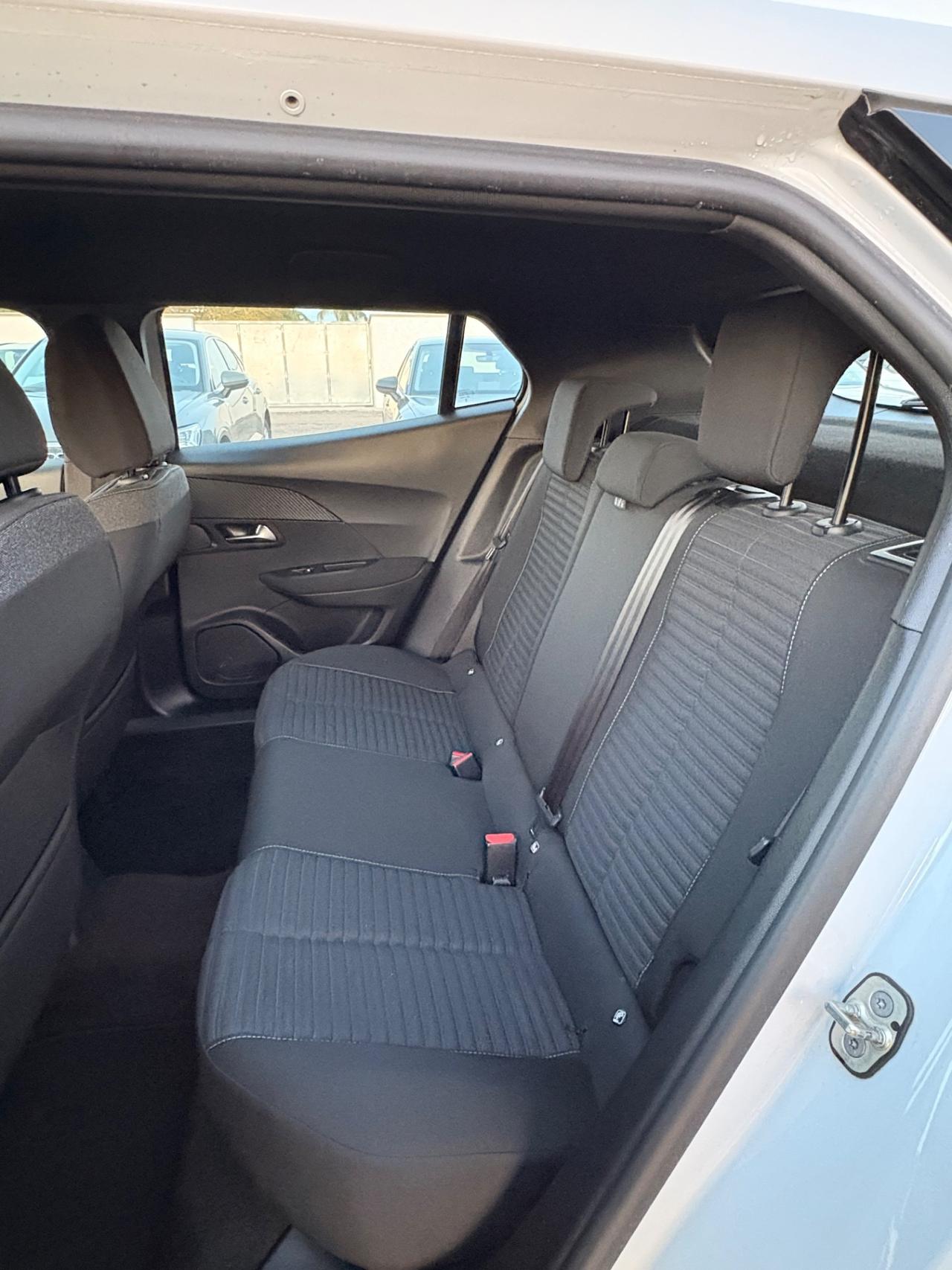 Peugeot 2008 PureTech 100 S&S Active