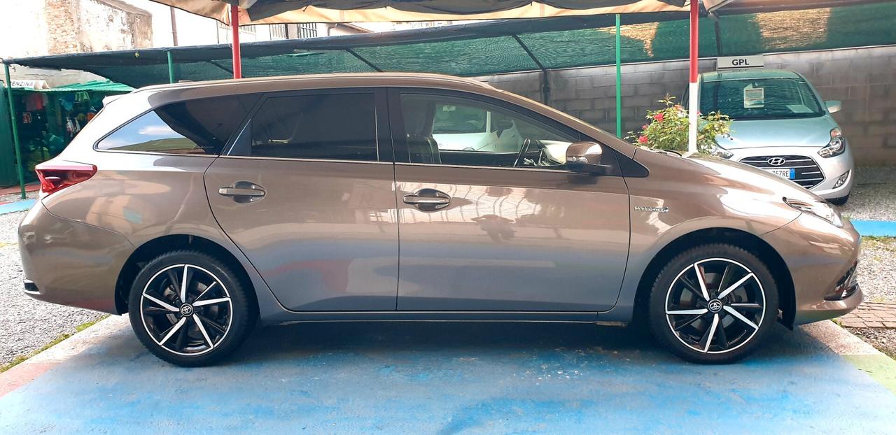 TOYOTA AURIS 1.8 BENZINA/HYBRID GARANZIA DI CASA TOYOTA
