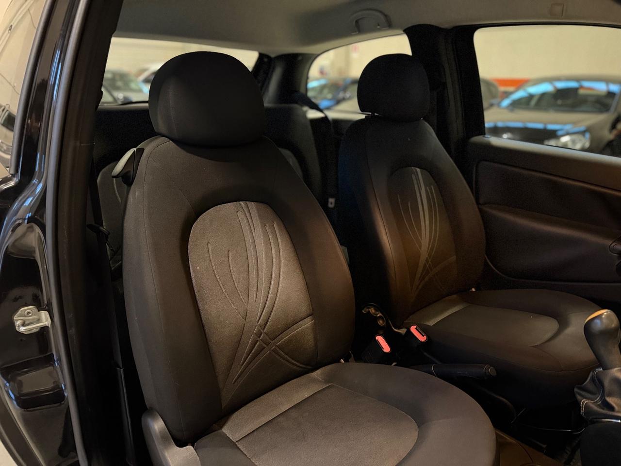 Lancia Ypsilon 1.3 MJT 75 CV Unyca NEOPATENTATI