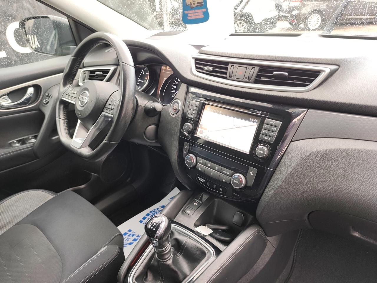 Nissan Qashqai 1.5 dCi 110cv TETTO E CAMERA