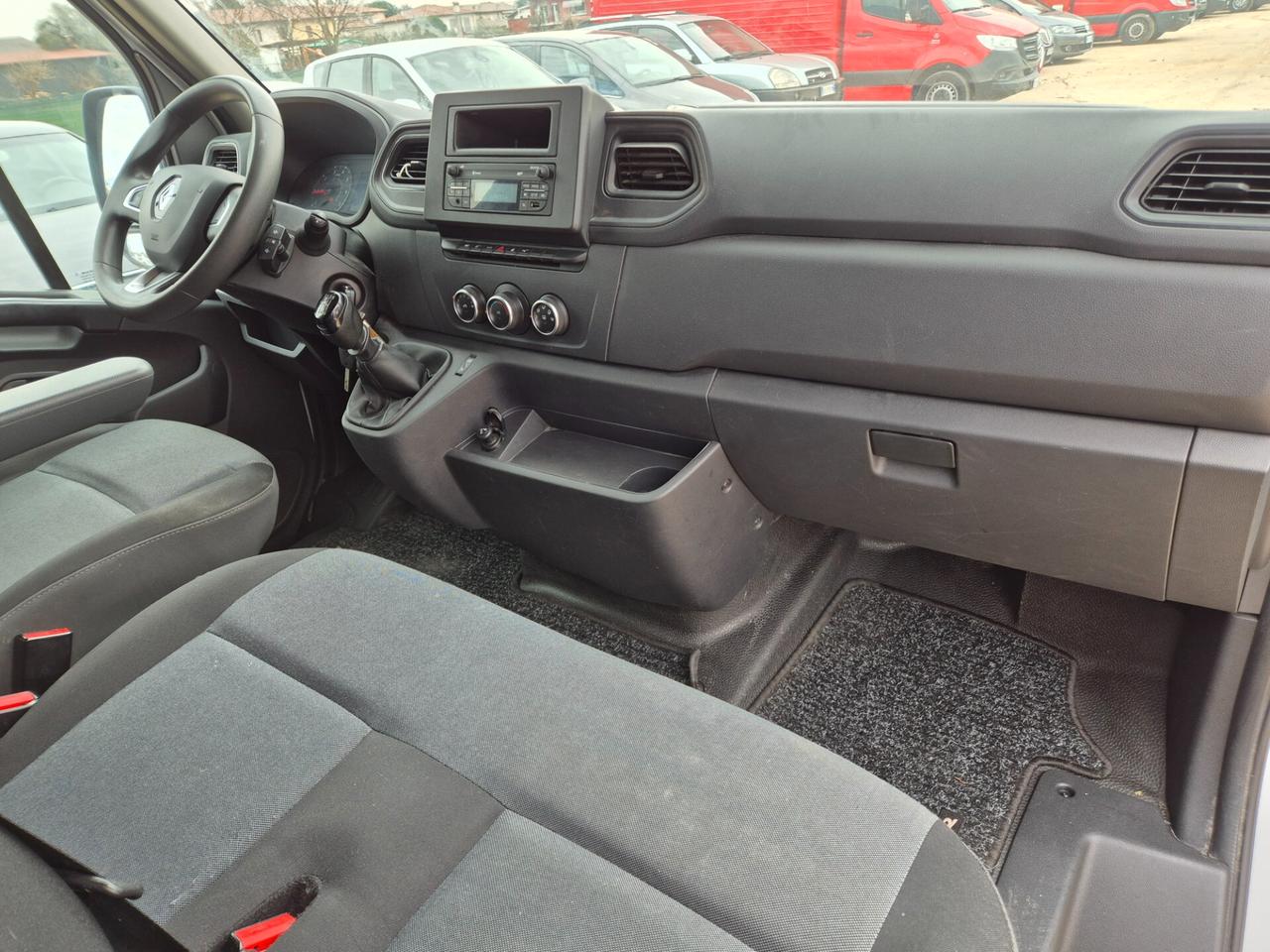 Renault Master L1H1 2.3 136cv