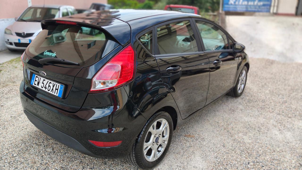 Ford Fiesta 1.5 TDCi 5p Titanium