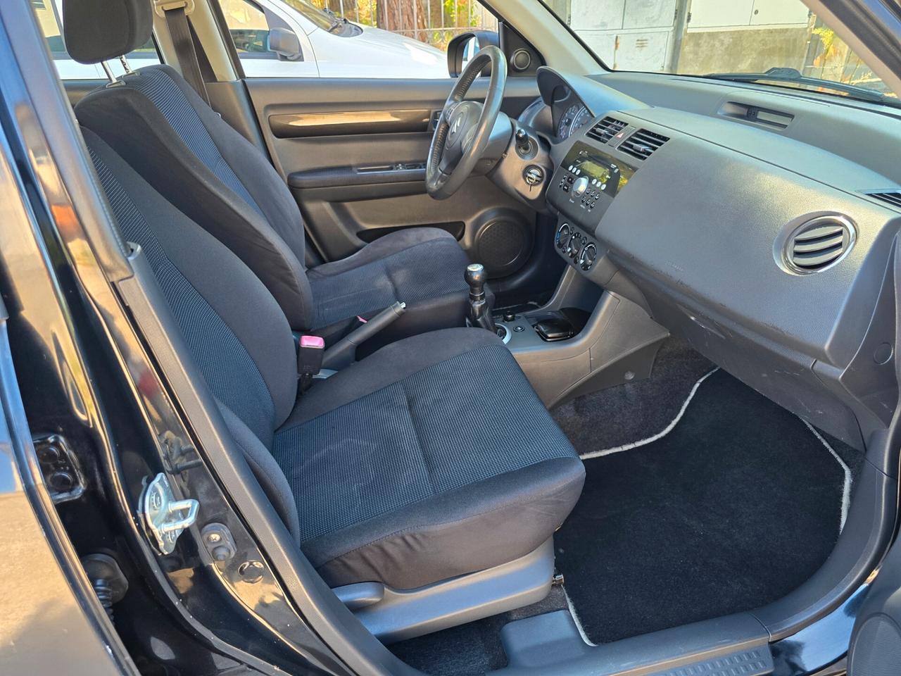 Suzuki Swift 1.3 GLP con GARANZIA-NEOPATENTATI