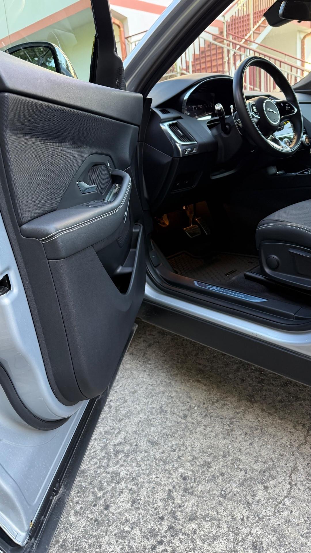 Jaguar E-Pace 2.0D I4 163 CV AWD Auto R-Dynamic S