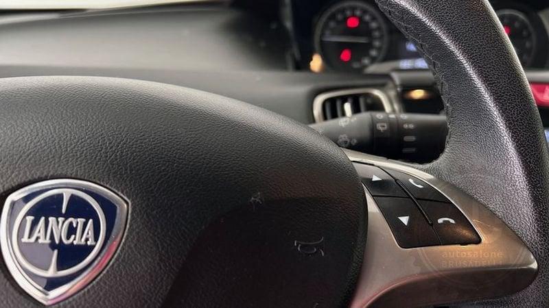 Lancia Ypsilon 1.2 69 CV 5 porte Gold 5 POSTI *P.ZO REALE*