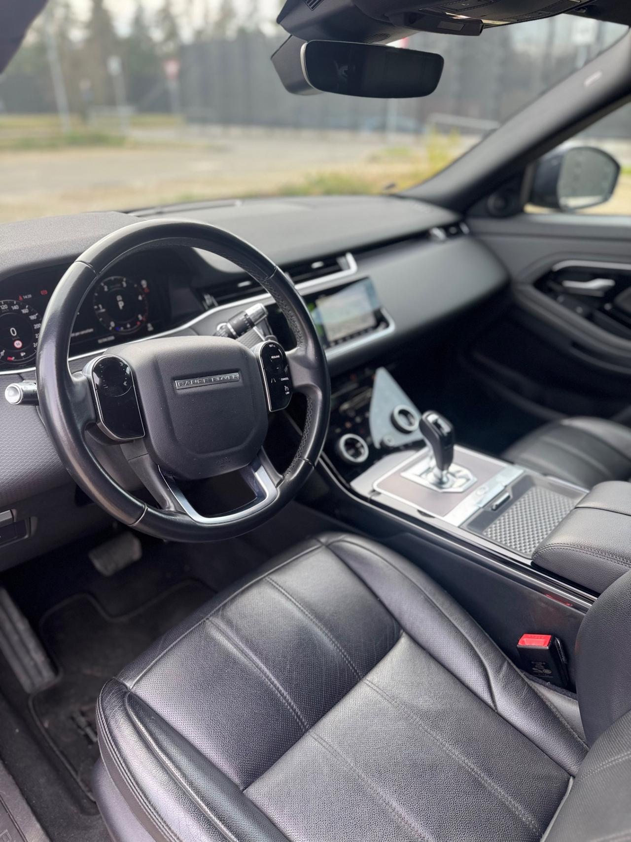 RANGE ROVER EVOQUE AUTOCARRO TOTAL BLACK