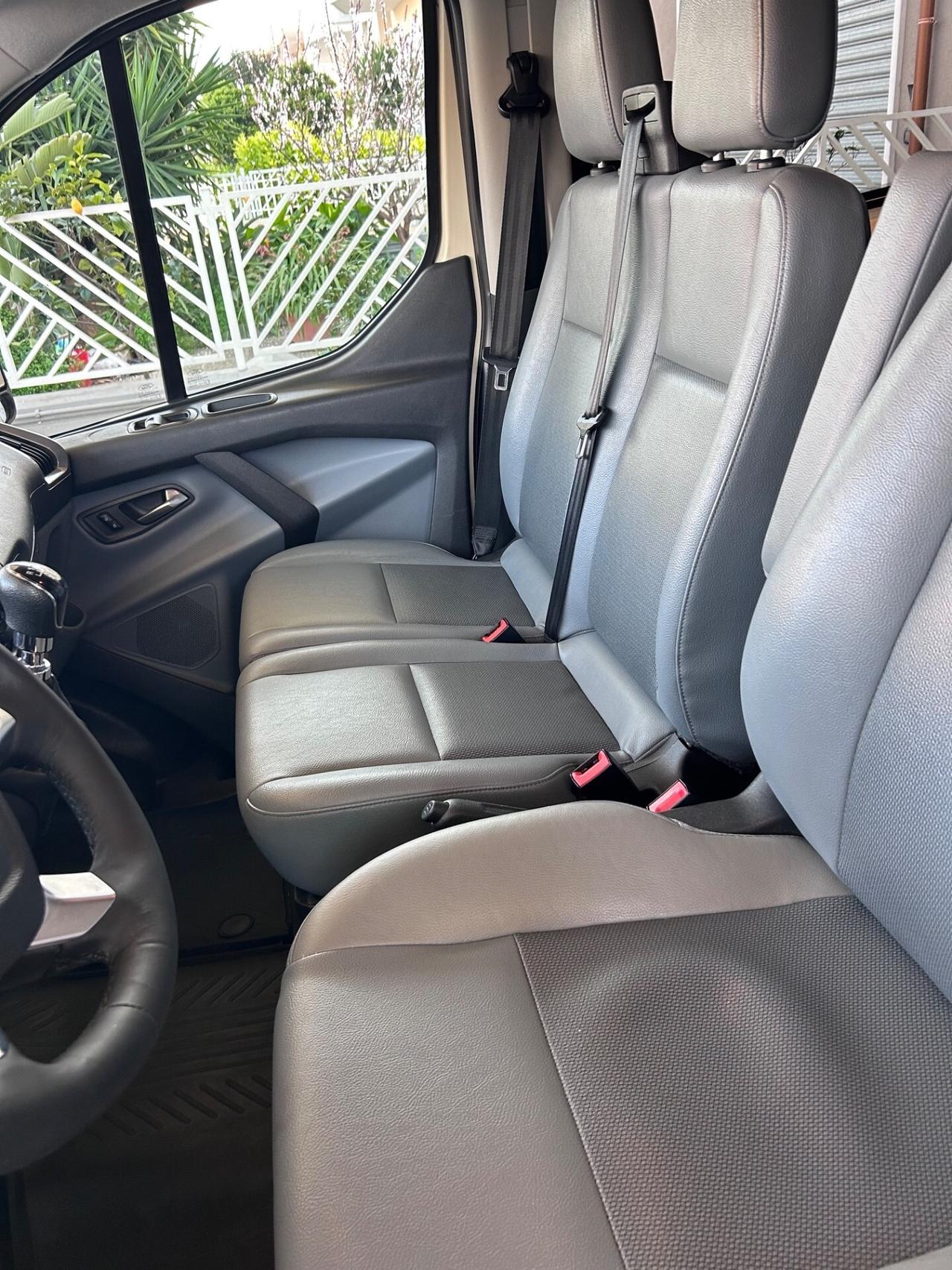 Ford Transit Custom 340 2.0 TDCi 130 PL Combi Tren