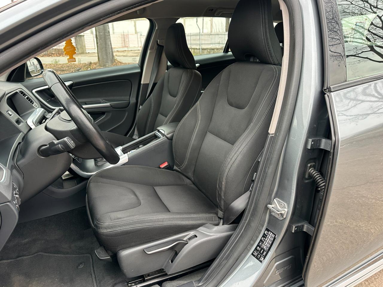 Volvo V60 Cross Country D3 Geartronic Business