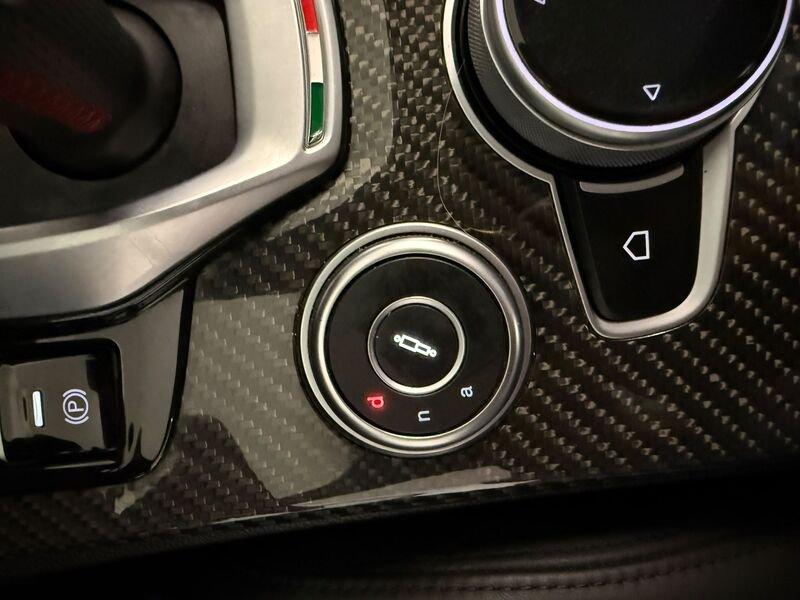 Alfa Romeo Stelvio 2.2 TD 210 CV Estrema AT8 Q4 Harman
