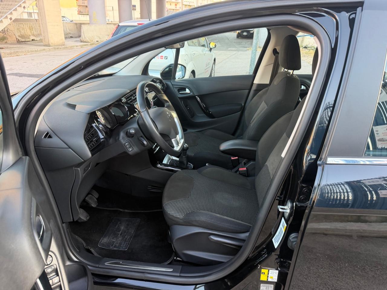 Citroen C3 Exclusive 1.4 hdi 70 cv 2015