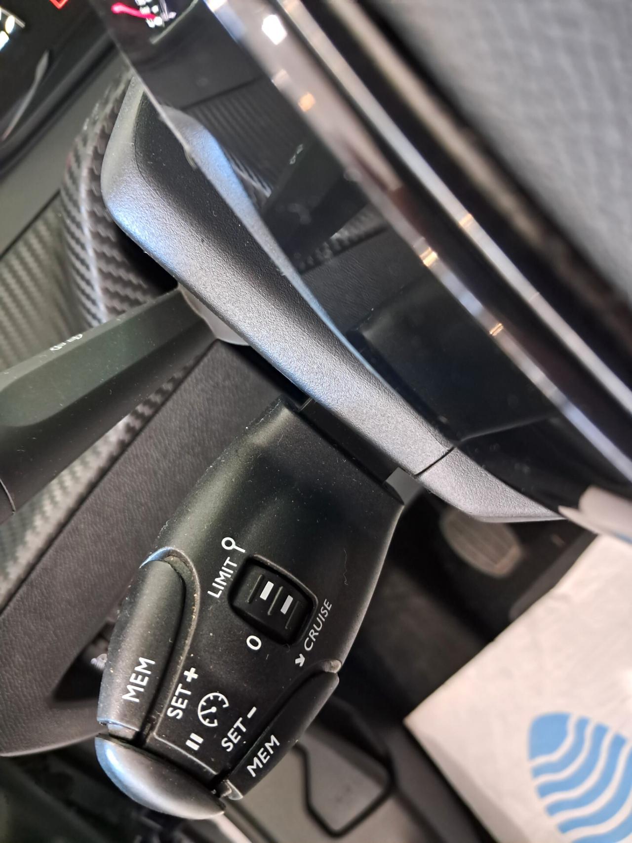 Peugeot 2008 PureTech 100 S&S Allure