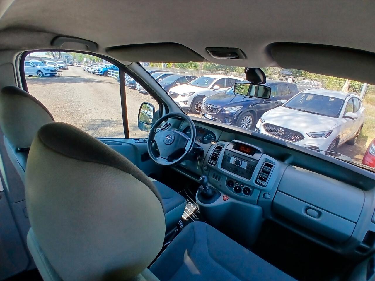 Opel Vivaro 29 2.5 CDTI PL-TN Combi Semivetrato