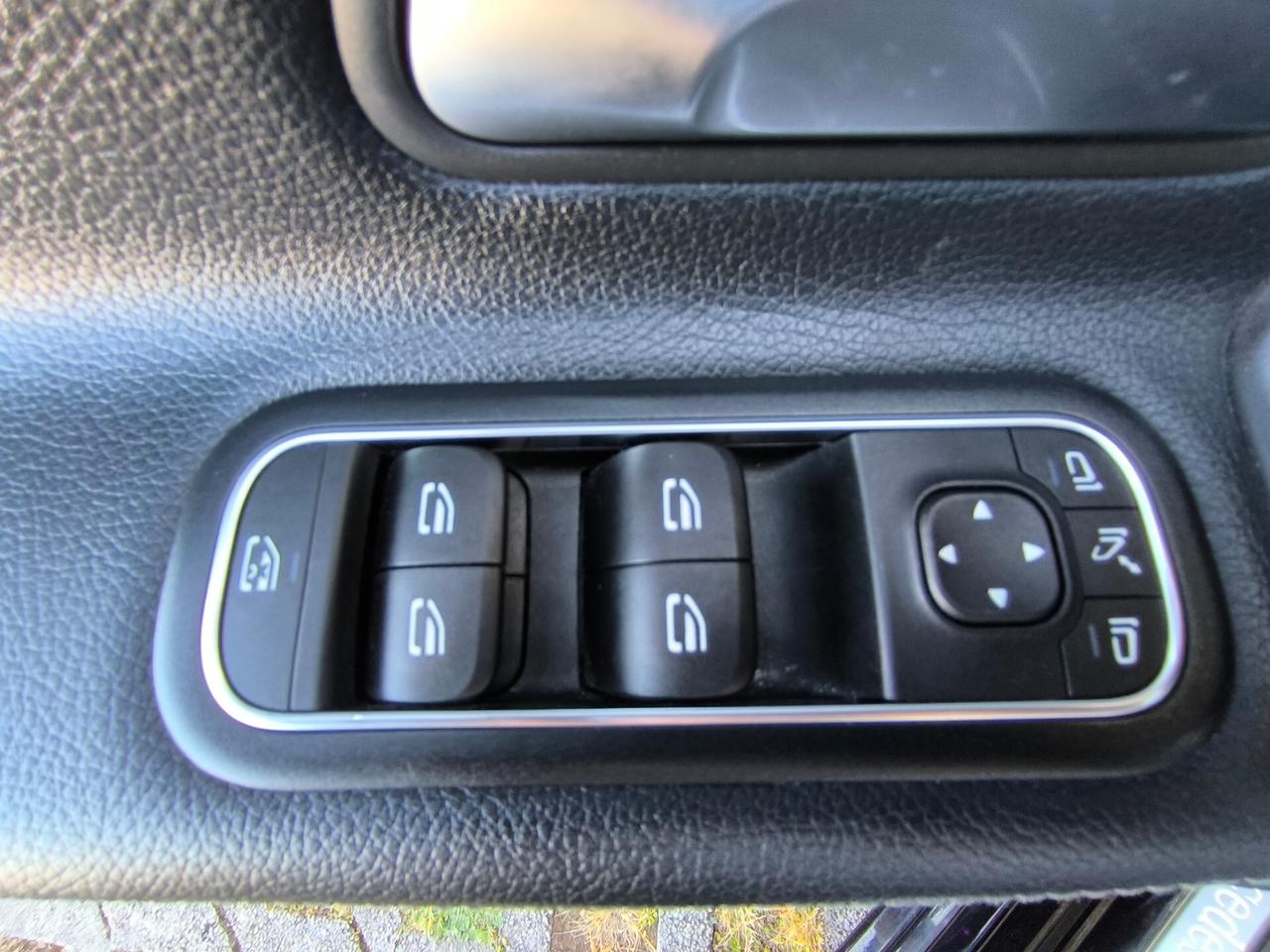MERCEDES-BENZ A 180d AUTOMATIC SPORT PLUS LED AMBIENT