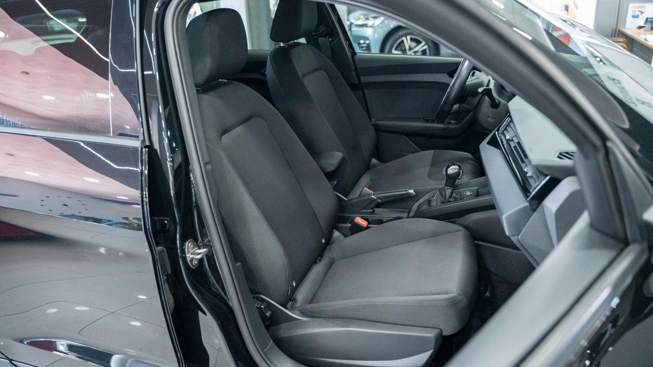 Audi A1 CITYCARVER 30 1.0 TFSI S TRONIC SPORT BLACK EDITIO