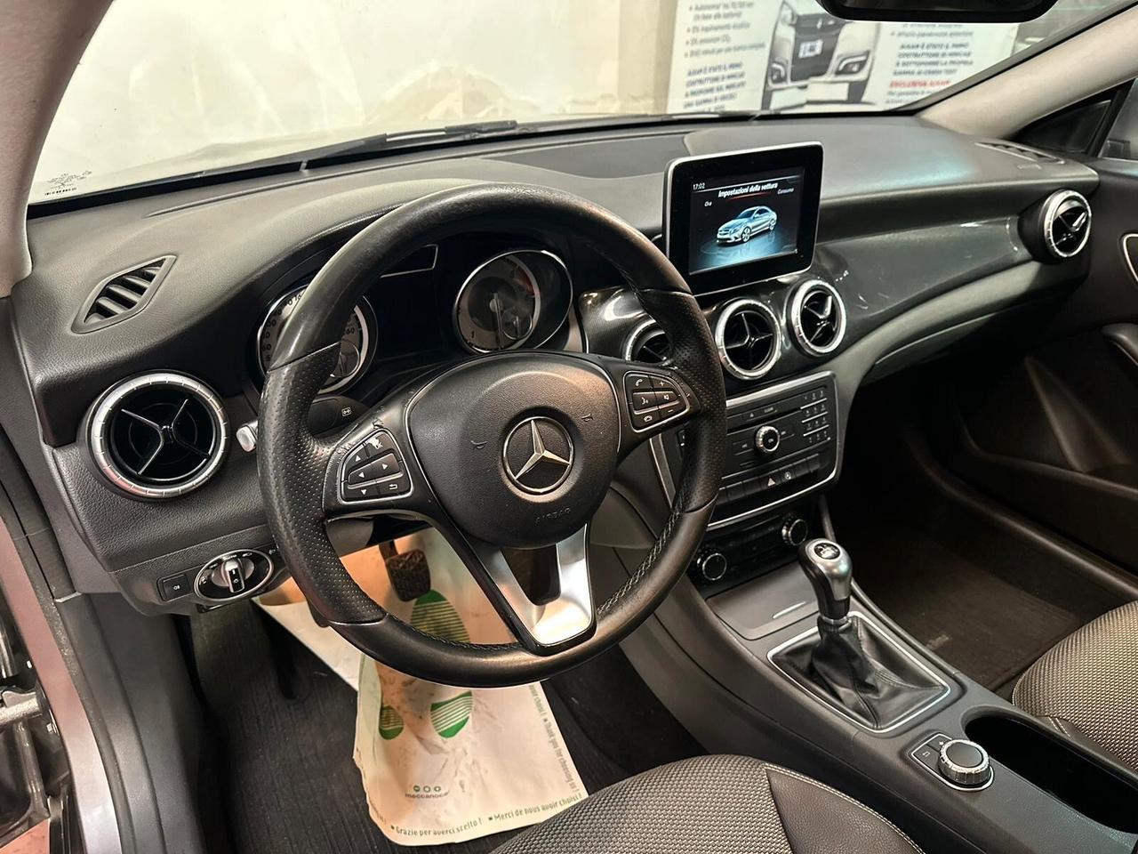 Mercedes-benz CLA 180 CDI Premium