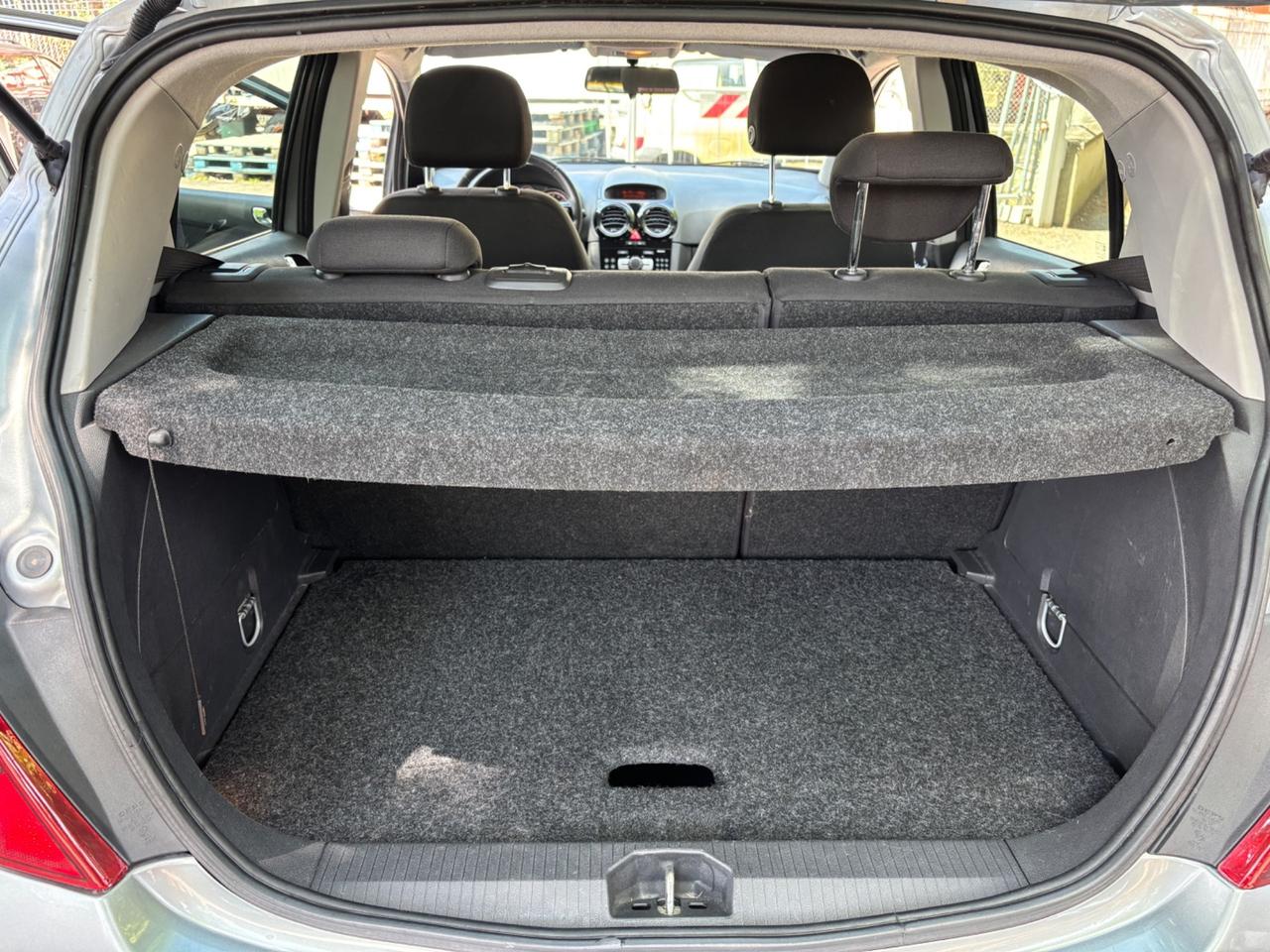 Opel Corsa 1.2 5 porte Club
