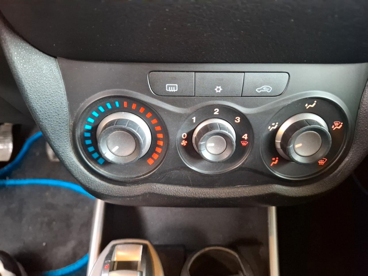 Alfa Romeo MiTo 1.4 78 CV Distinctive Premium Pack