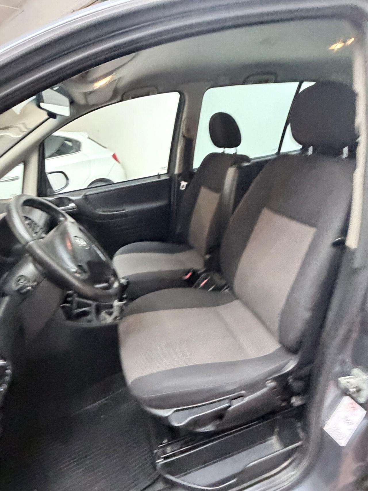Opel Zafira 1.6 7 posti
