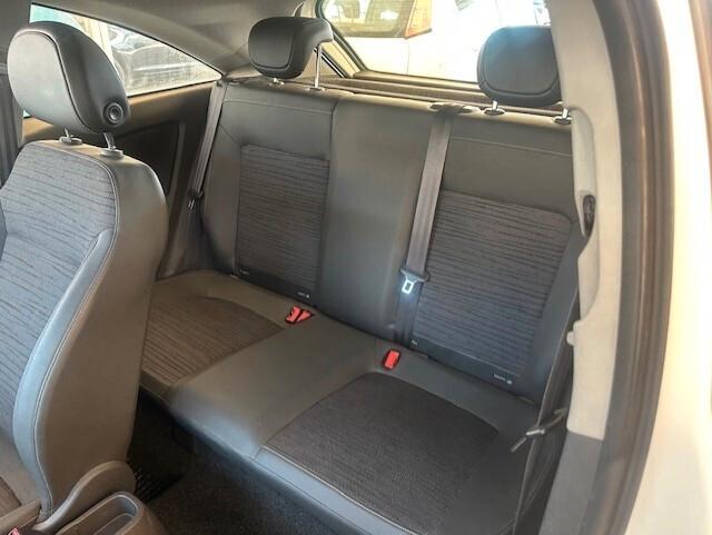 OPEL CORSA 1,3 DIESEL 10/2014