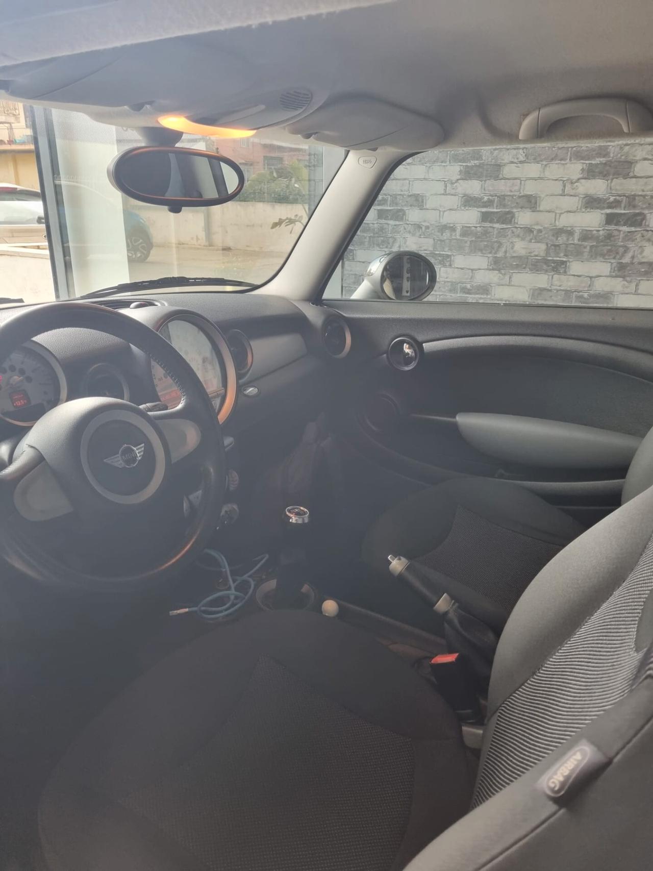 Mini 1.6 16V Cooper D